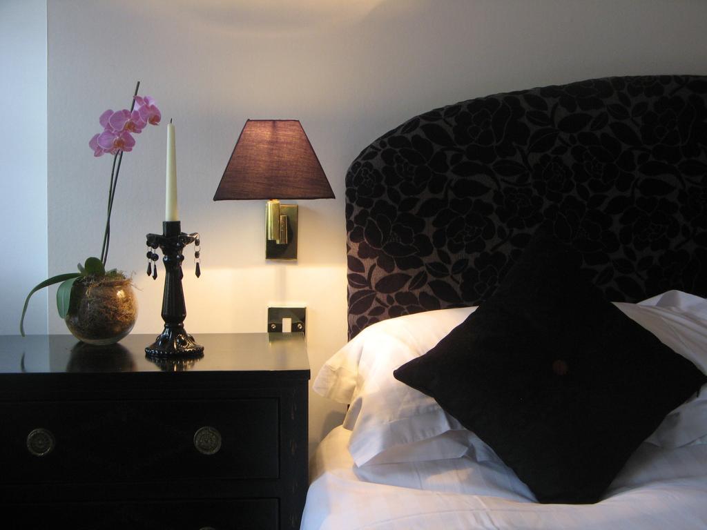 The Angel B&B ชิชิสเตอร์ ห้อง รูปภาพ