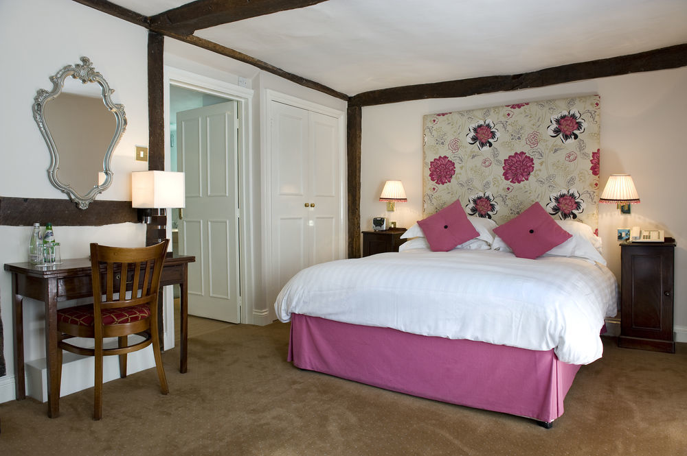 The Angel B&B ชิชิสเตอร์ ภายนอก รูปภาพ