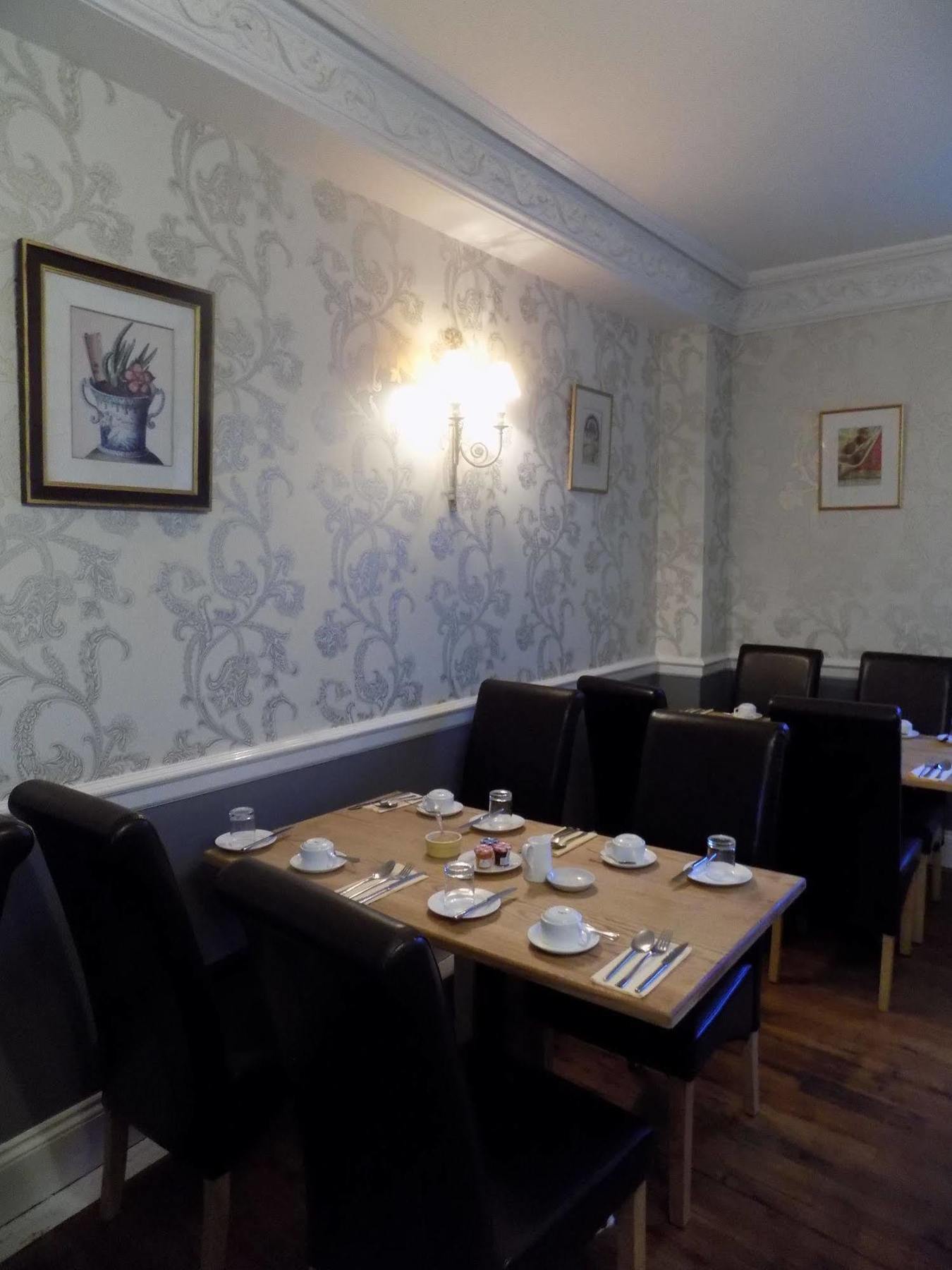 The Angel B&B ชิชิสเตอร์ ภายนอก รูปภาพ
