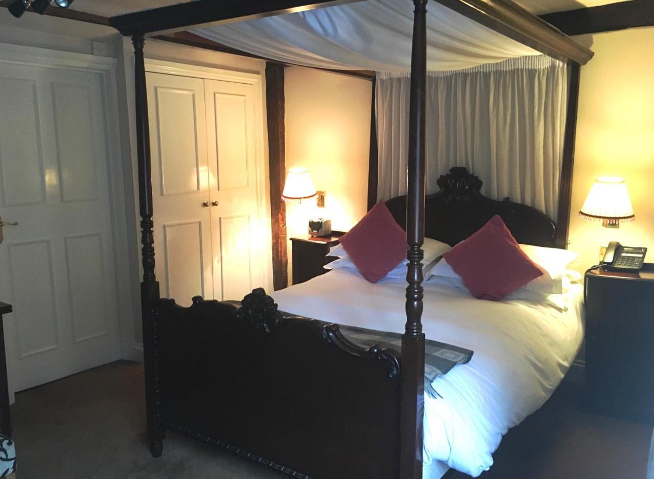 The Angel B&B ชิชิสเตอร์ ภายนอก รูปภาพ